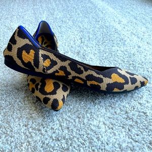 Rothy’s “The Point” in Big Cat pattern, SZ 7.5